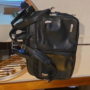 Overland| Black Soft Quality Leather Laptop Bag Messenger Business Travel Sz.XL
